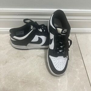 🐼 Nike Dunks